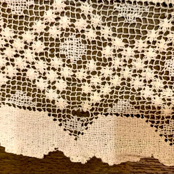 Table Cloth - Picture 4 of 6